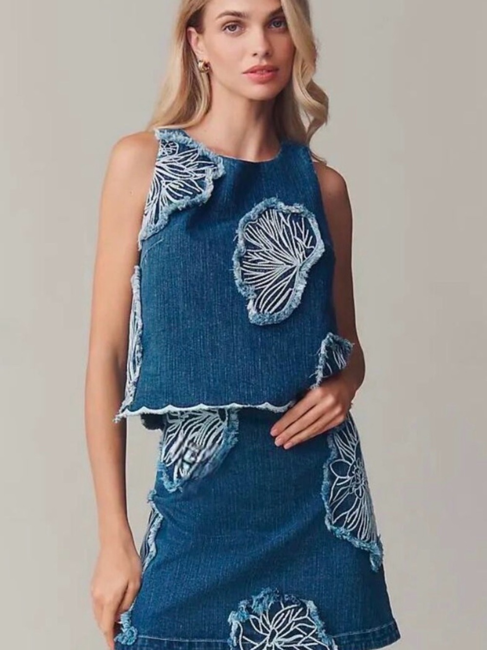 NWT Anthropologie Maeve Blue Denim Mini Skirt with Frayed Floral Appliqués XS